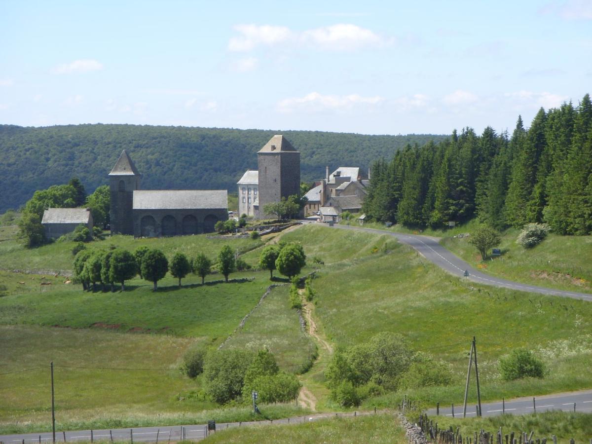 Chambres et table d'hôtes Le Lepadou-Bas Saint-Chely-d'Aubrac Exterior foto